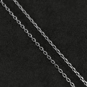 Chain closeup of Platinum 950 necklace with endless loop by Caps Brothers